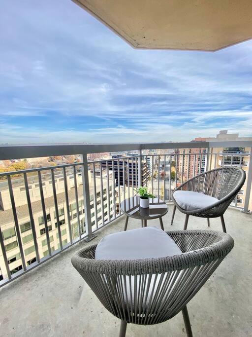 Gorgeous 2 Bedroom Bedroom Condo At Ballston Place With Gym 2011 Arlington Exterior photo